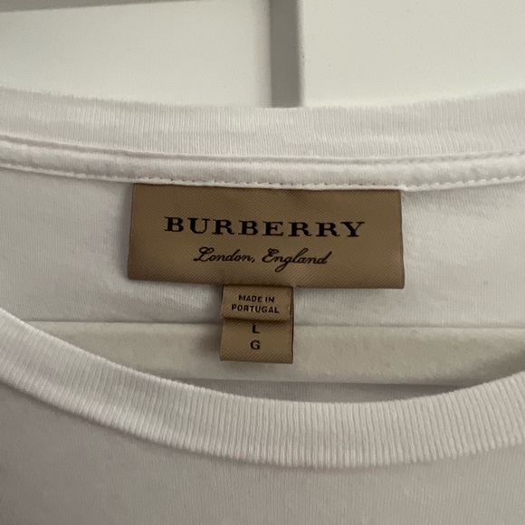 Burberry t-shirt worth$350. - Picture 3 of 3